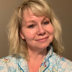 Meet your Posher, Lorraine